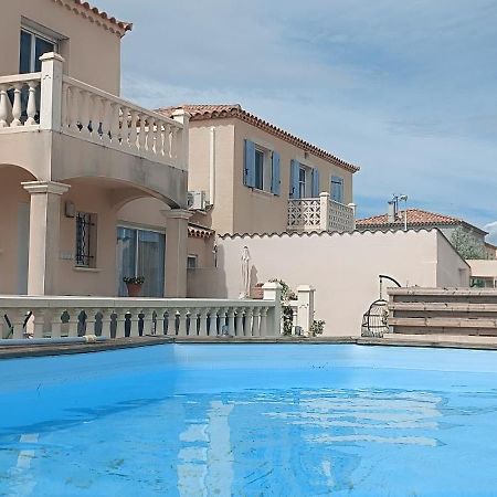 Villa Semaphore Салон-дьо-Жиро Екстериор снимка